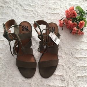 SM New York Sandals